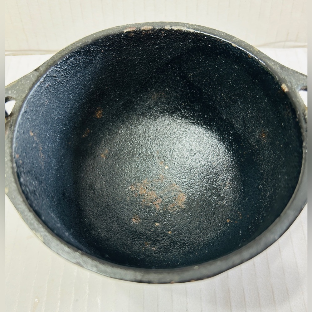 Cast iron cauldron, vintage, no name on it. Very good used condition. - Picture 2 of 7